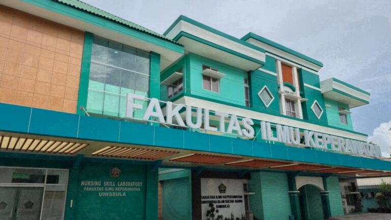 Dosen dan Tenaga Pendidikan Unissula Ikuti Pelatihan Keperawatan Syariah, Pahami Aspek Holistik hingga Spiritual